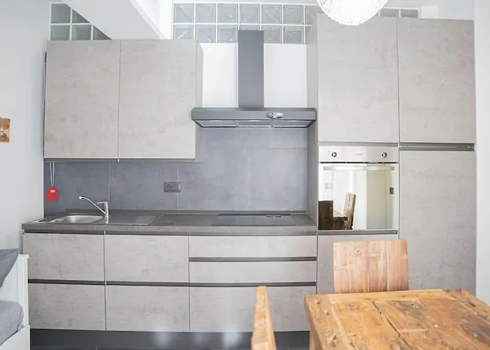 Apartament 021 - Casa Ponente Con Terrazzo - Centro Citta, Carruggio E Mare Baia Del Silenzio A 500 M *