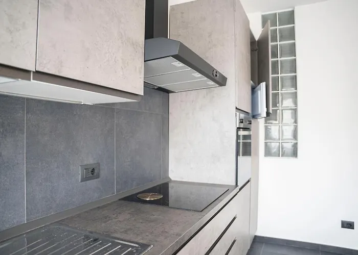 021 - Casa Ponente Con Terrazzo - Centro Citta, Carruggio E Mare Baia Del Silenzio A 500 M Lägenhet *
