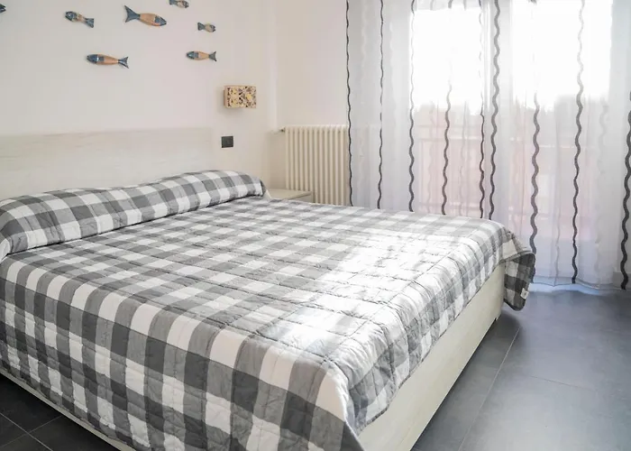 Lägenhet 021 - Casa Ponente Con Terrazzo - Centro Citta, Carruggio E Mare Baia Del Silenzio A 500 M Sestri Levante