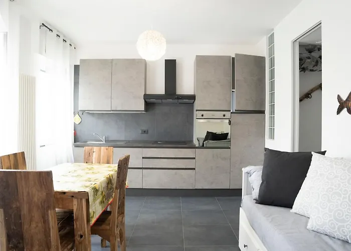Lägenhet 021 - Casa Ponente Con Terrazzo - Centro Citta, Carruggio E Mare Baia Del Silenzio A 500 M Sestri Levante