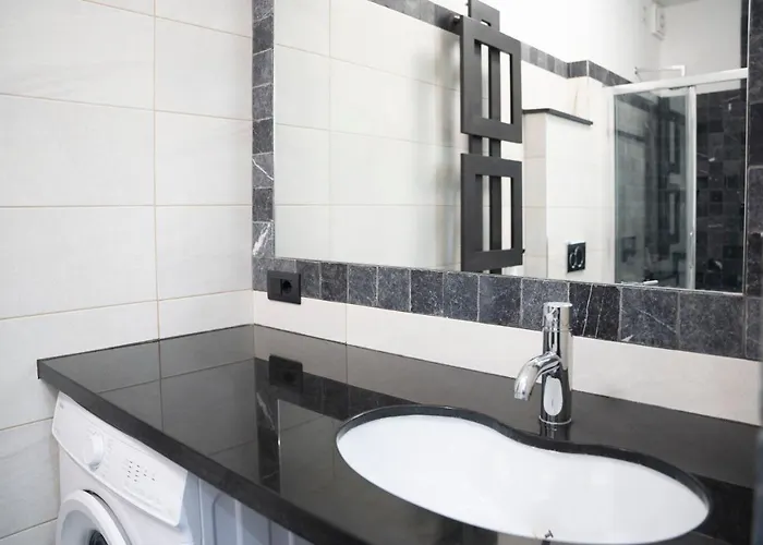 021 - Casa Ponente Con Terrazzo - Centro Citta, Carruggio E Mare Baia Del Silenzio A 500 M Sestri Levante